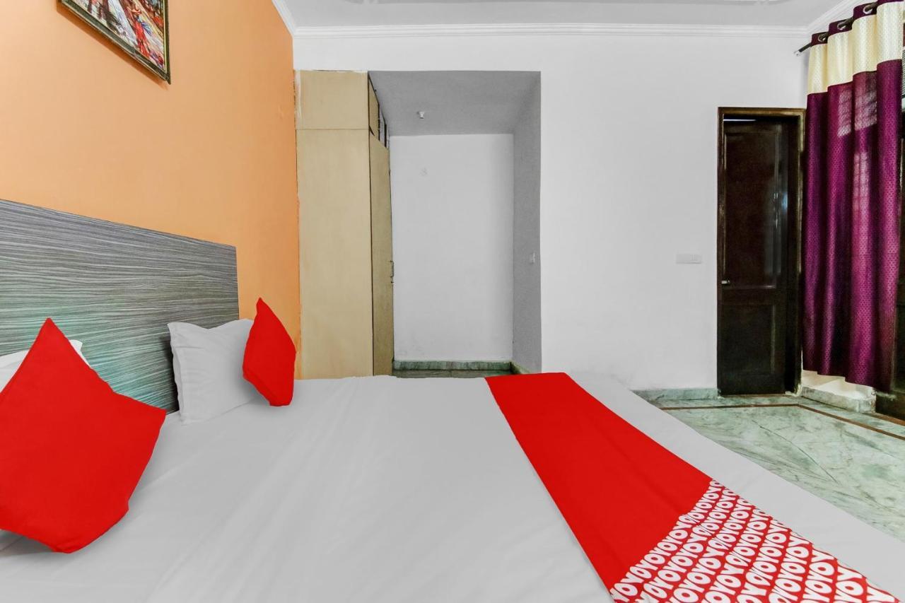 Hotel O Orlov โนอิดา ภายนอก รูปภาพ