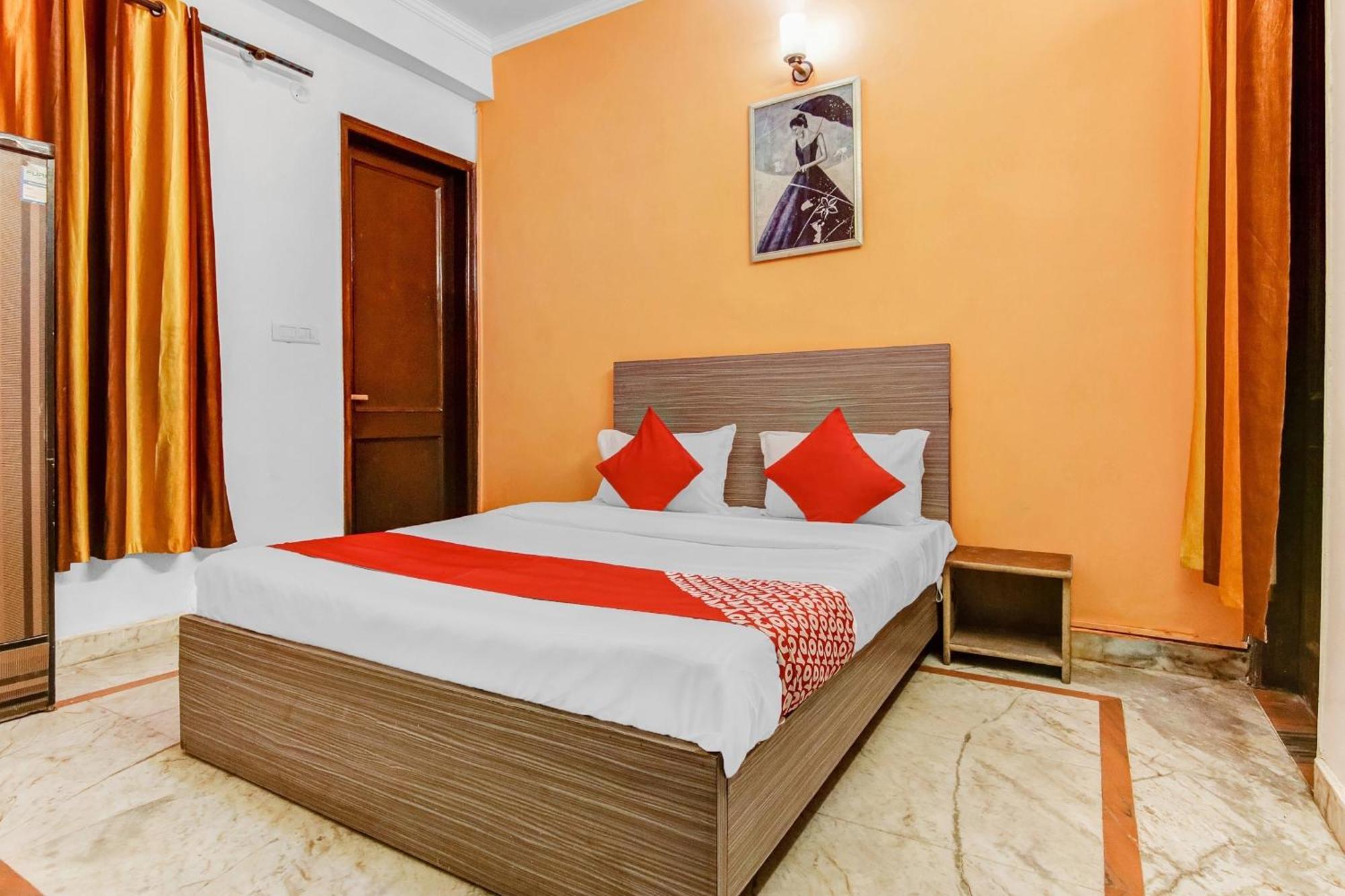 Hotel O Orlov โนอิดา ภายนอก รูปภาพ
