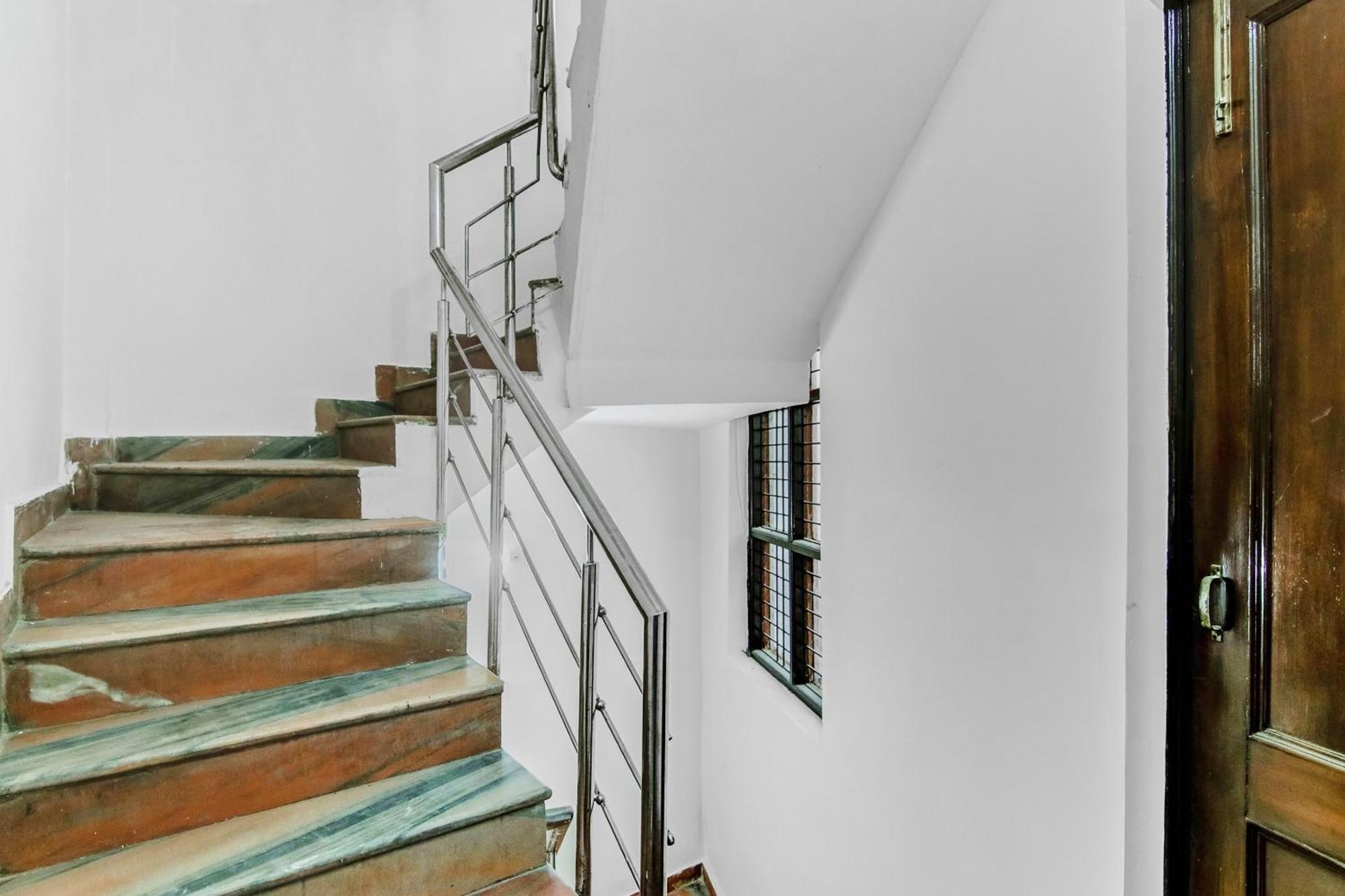 Hotel O Orlov โนอิดา ภายนอก รูปภาพ