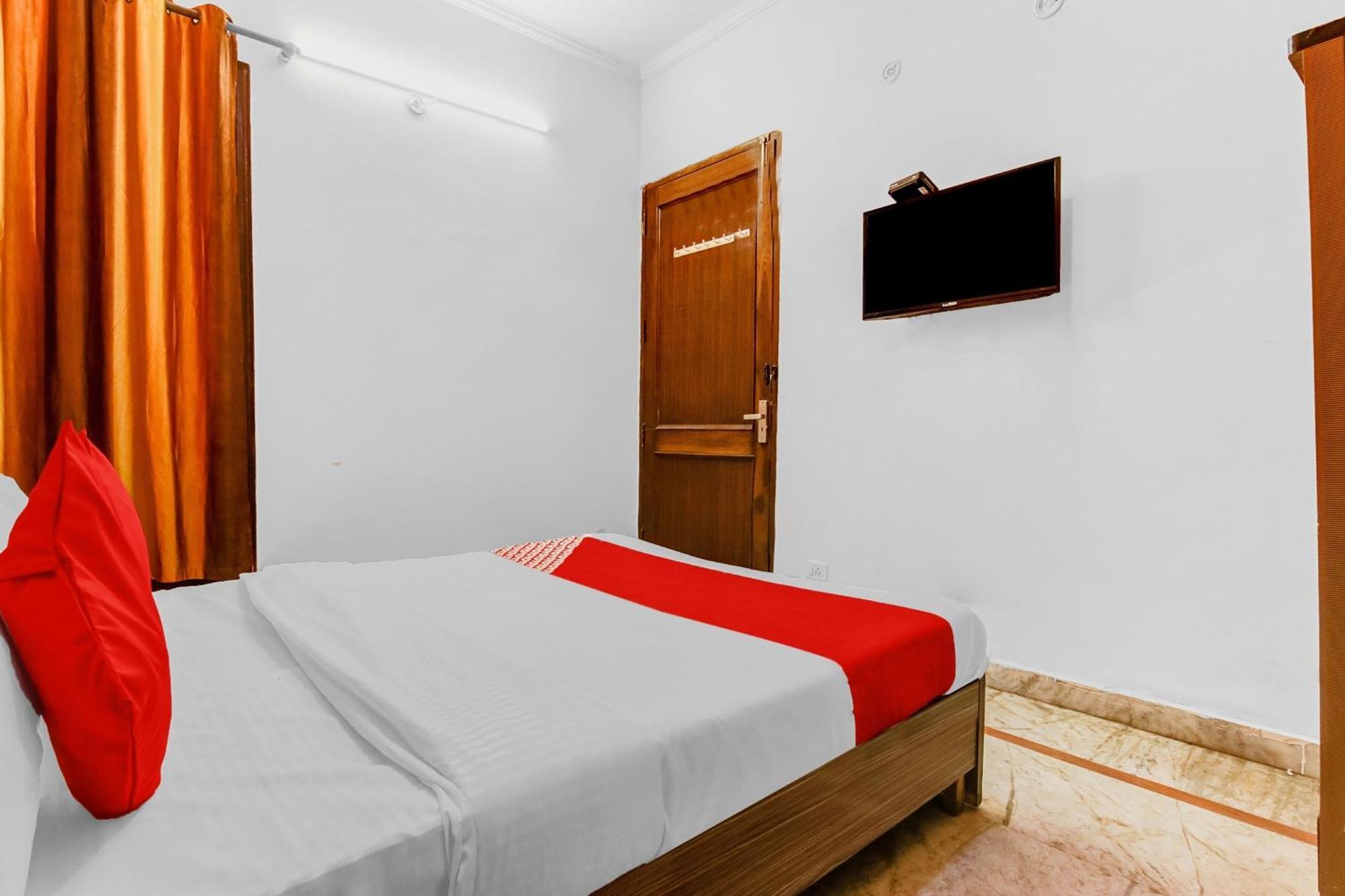 Hotel O Orlov โนอิดา ภายนอก รูปภาพ