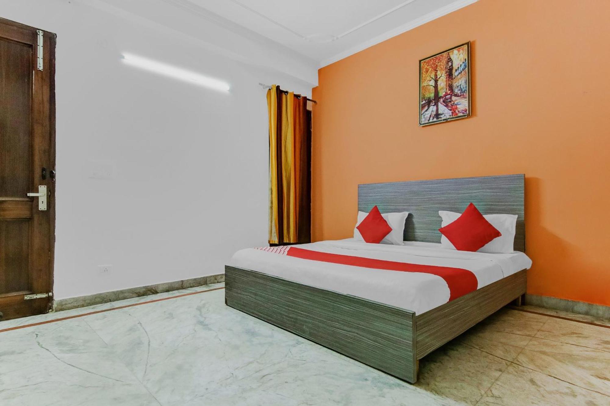 Hotel O Orlov โนอิดา ภายนอก รูปภาพ