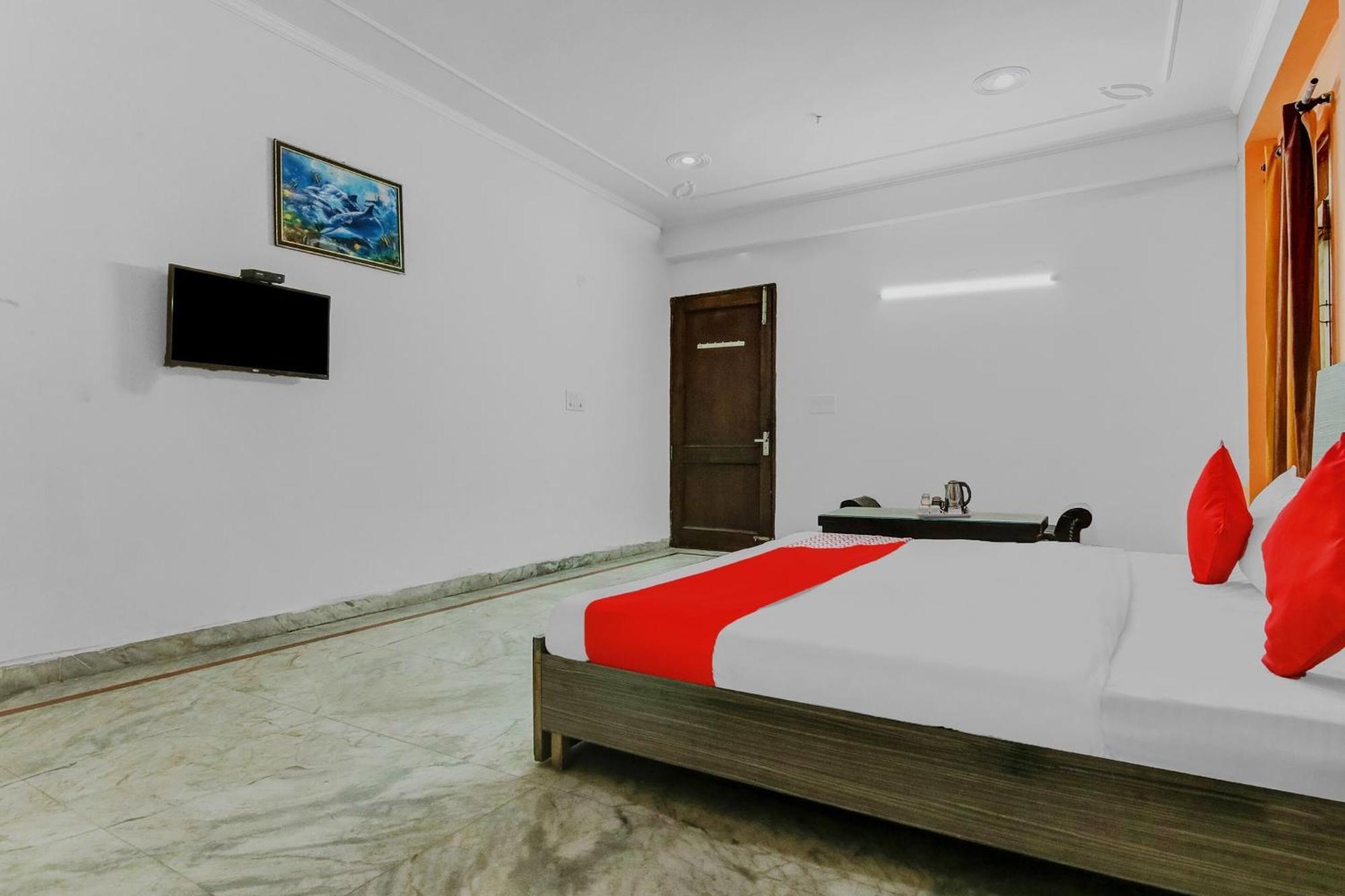 Hotel O Orlov โนอิดา ภายนอก รูปภาพ